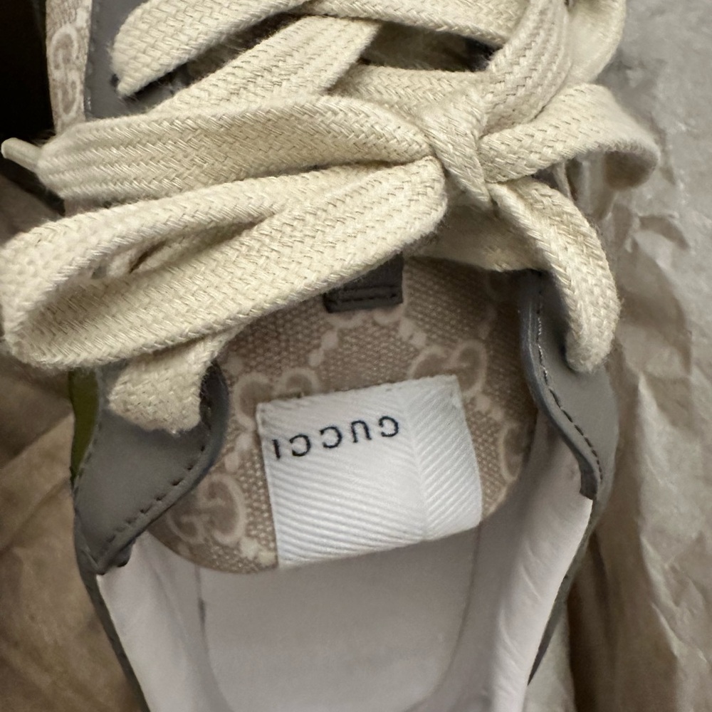 Gucci chunky leather Gg supreme canvas low top tennis shoes - Picture 6 of 16